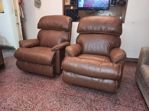 Massage recliner chair repaired and finished by Aman Sofa Expert
